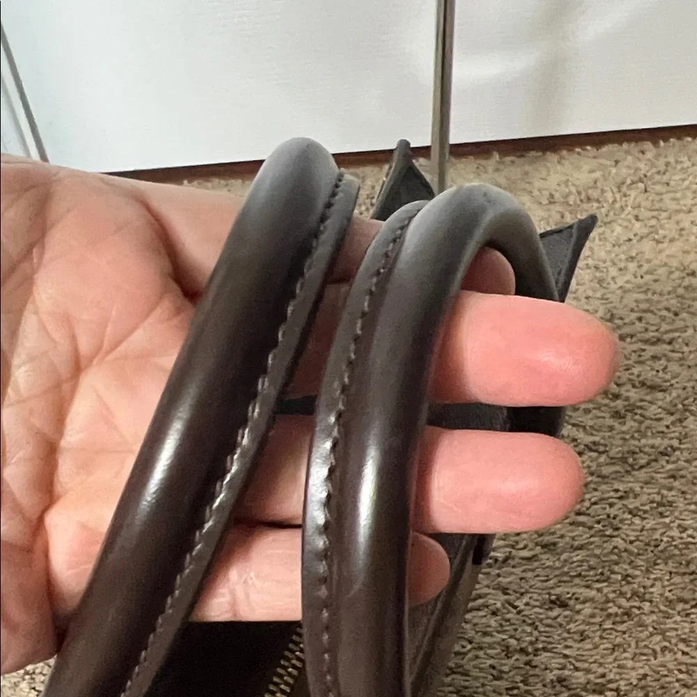 2062 LV Sac Plat Handbag